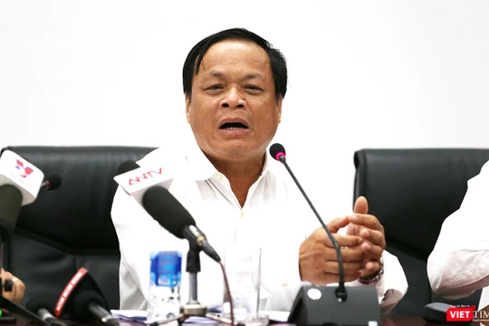 Ông Võ Ngọc Đồng, Giám đốc Sở Nội vụ TP Đà Nẵng trả lời báo chí tại buổi cung cấp thông tin
