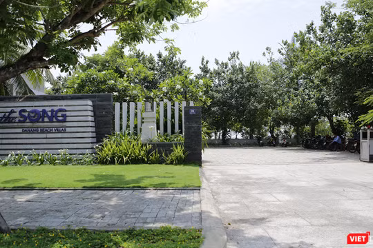 Công trình dự án Khu du lịch biển The Song Đà Nẵng, một điển hình vi phạm trật tự xây dựng diễn ra trên địa bàn quận Ngũ Hành Sơn