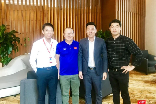 Dự kiến HLV Park Hang Seo sẽ cùng phu nhân và các thành viên liên quan sẽ đến Đà Nẵng nhận nhà vào ngày 06/05/2018