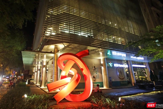 Việc xuất hiện nguồn khách chủ lực từ khu vực F.I.R.E đã thúc đẩy nhu cầu văn phòng tại TP.HCM tăng mạnh trong năm 2017.