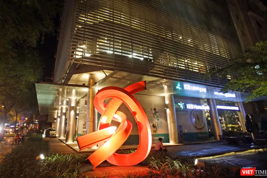 Việc xuất hiện nguồn khách chủ lực từ khu vực F.I.R.E đã thúc đẩy nhu cầu văn phòng tại TP.HCM tăng mạnh trong năm 2017.