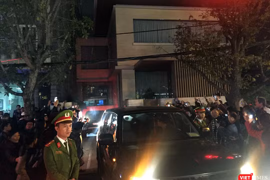 Cơ quan Bộ Công an tiến hành khám xét nhà Phan Văn Anh Vũ