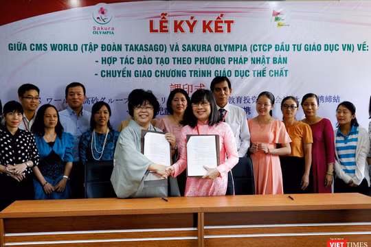 Lễ ký kết chuyển giao chương trình giáo dục tiên tiến của Nhật Bản cho Hệ thống giáo dục Sakura-Olympia (Đà Nẵng).