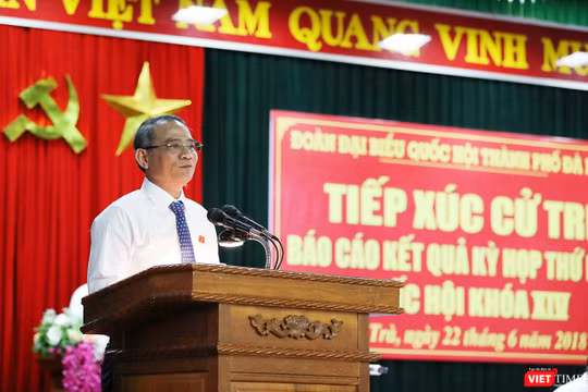 Ông Trương Quang Nghĩa, Bí thư Thành ủy Đà Nẵng thông tin về Luật Phòng chống tham nhũng và chia sẻ về tài sản của Giám đốc Công an Đà Nẵng.