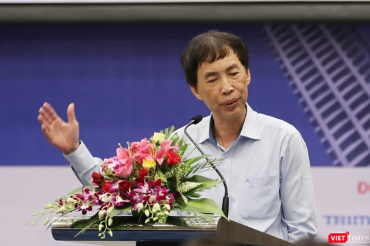 Theo TS.Võ Trí Thành, Nguyên Phó viện trưởng Viện Nghiên cứu quản lý kinh tế Trung Ương: muốn phát triển bền vững, BĐS miền Trung phải xanh, phải bền vững và tồn tại với thời gian. Phải gắn với các lớp tích tụ văn hóa, lịch sử địa phương.