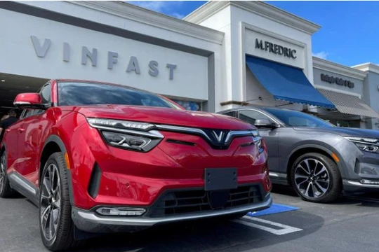 Cổ phiếu VFS của VinFast giảm điểm sau kì nghỉ lễ