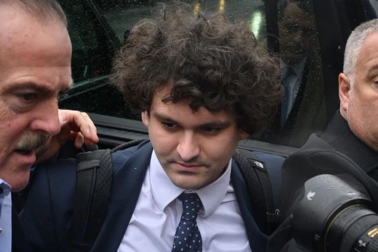 Sam Bankman-Fried đã bác bỏ rất nhiều cáo buộc hình sự liên quan đến sự sụp đổ của FTX