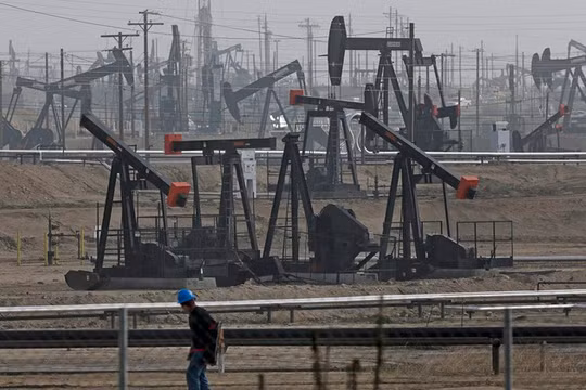 Chính phủ Mỹ mong muốn Ả Rập Saudi có thể cắt giảm sản lượng dầu thô càng sớm càng tốt