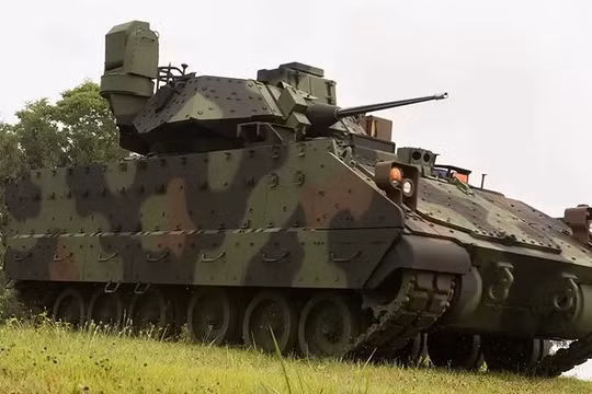 Xe chiến đấu bộ binh Bradley M2A4 của Quân đội Mỹ. Ảnh minh họa Military Leak