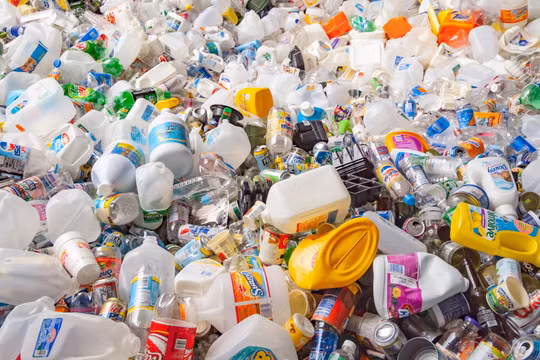 Rác thải nhựa sử dụng một lần. Ảnh minh họa ScitechDaily.