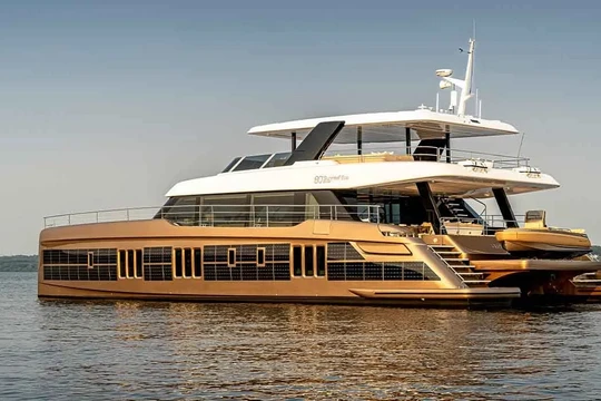 Du thuyền chạy bằng điện mặt trời mới nhất của Sunreef, sẽ được ra mắt ở Fort. Lauderdale, Bang Florida. Ảnh Sunreef Yachts