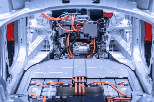 Hệ thống pin xe điện. Ảnh Sergii Chernov