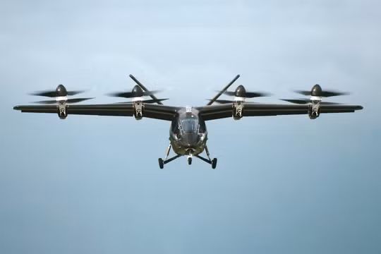 Nguyên mẫu eVTOL VX 4 của công ty Anh Vertical Aerospace trong chuyến bay thử nghiệm. Ảnh New Atlas.