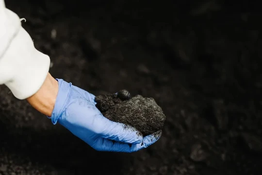 Khoáng sản chứa kết tủa hydroxit hỗn hợp (MPH). Ảnh Nth Cycle.