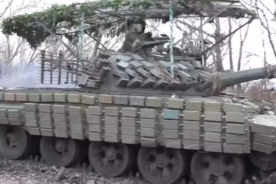 Nga đưa xe tăng T-62M và T-62MV hiện đại hóa vào sử dụng trong các đơn vị chiến đấu 