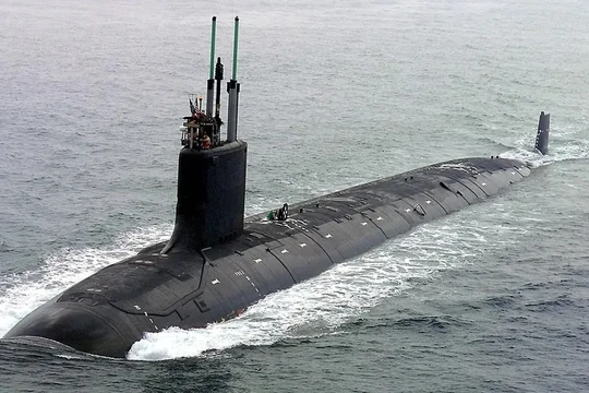 Tàu ngầm tấn công lớp Virginia, sẽ được chuyển đổi thành tàu ngầm gián điệp. Ảnh Naval News.