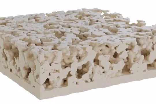 Chất điện phân pin thể rắn của Ion Storage Systems giống như vật chất não bộ chế tạo từ bột gốm công nghệ cao. Ảnh Ion Storage Systems