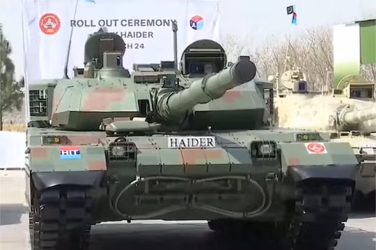 Xe tăng chủ lực Haider do Pakistan, hợp tác với Trung Quốc sản xuất. Ảnh Army Recognition