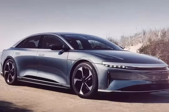 Mẫu SUV điện hạng sang Lucid Air Pure RWD. Ảnh Carscoops