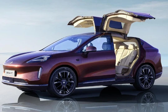 Mẫu xe sang Hyper HT phiên bản cánh chim ưng của thương hiệu Hyper thuộc tập đoàn GAC ​​Aion. Ảnh Hyper.