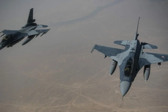 F-16 Fighting Falcons của Không quân Iraq trên bầu trời Iraq ngày 26/5/2019. Ảnh Không quân Mỹ/SGR Russ Scalf.