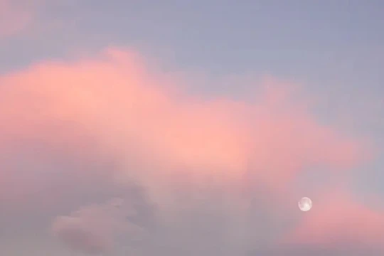 Sản xuất hydro sạch từ năng lượng hạt nhân (hydro hồng) là một giải pháp tiềm năng cho nguồn năng lượng carbon thấp. Ảnh CNBC