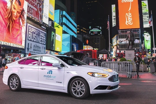 Xe tự hành Mobileye trên đường phố NewYork. Ảnh Video Mobileye.