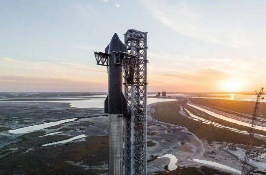 Tổ hợp tàu vũ trụ Starship của SpaceX tại căn cứ sân bay vũ trụ Boca Chica, Texas.