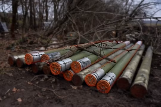 Đạn pháo phản lực ER Grad 2000 122 mm mới do Serbia sản xuất. Ảnh Military Ukraine.