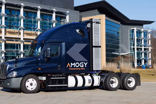 Xe vận tải thử nghiệm sử dụng amoniac chuyển hóa hydro cho pi nhiên liệu. Ảnh CNBC