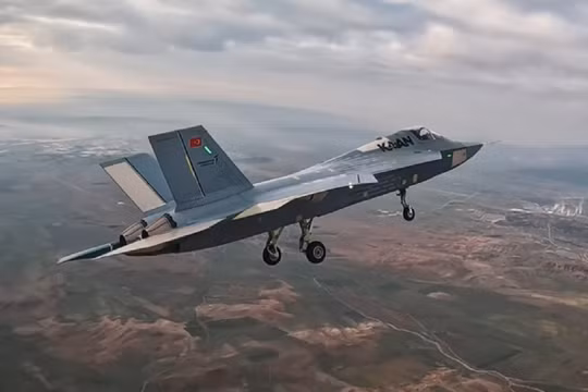 KAAN Máy bay chiến đấu tàng hình của Thổ Nhĩ Kỳ cất cánh lần đầu tiên. Ảnh Military Leak