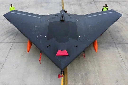 Máy bay không người lái (UAV) chiến đấu chạy bằng động cơ phản lực tàng hình ANKA-3. Ảnh The Drive