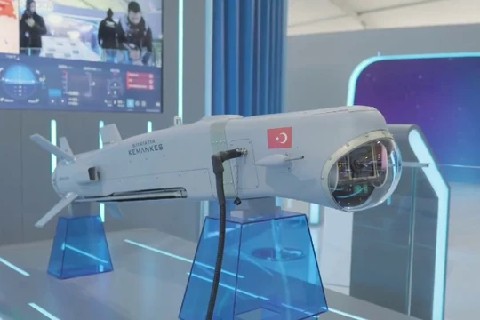 Đạn lượn thông minh, tên lửa hành trình mini, trang bị cho các UCAV của quân đội Thổ Nhĩ Kỳ. Ảnh video South Front. 