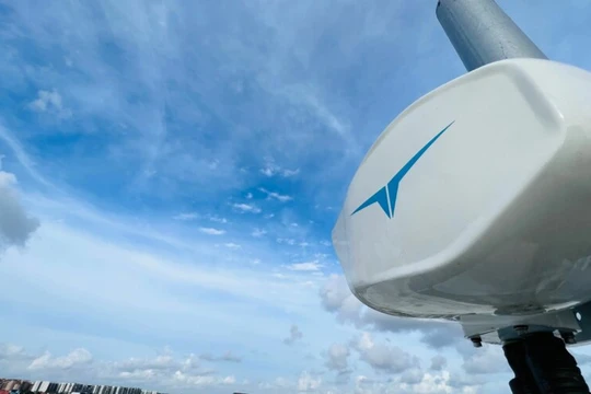 Thiết bị truyền thông laser CENTAURI công nghệ lasercomms. Ảnh Transcelestial.