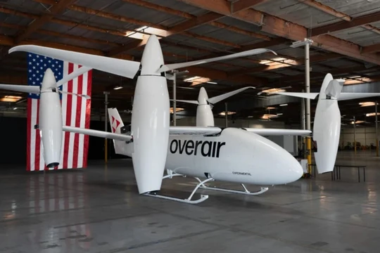 Nguyên mẫu eVTOL Butterfly quy mô đầy đủ đầu tiên của Overair. Ảnh Overair
