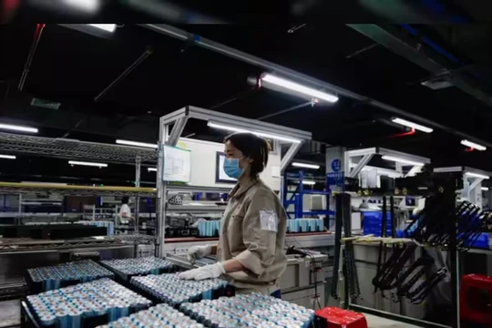 Một góc nhà máy xử lý nickel ở Indonesia. Ảnh Reuters