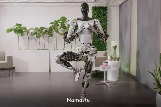 Một số kỹ năng đặc biệt ấn tượng của robot Tesla Optimus. Ảnh video Tesla