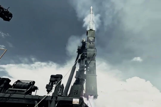 Hệ thống tên lửa phòng không tiên tiến HISAR-O+. Ảnh Military Leak