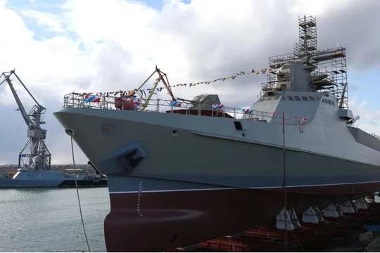 Khinh hạm tuần biển Nga “Sergey Kotov” dự án 22160. Ảnh Flot