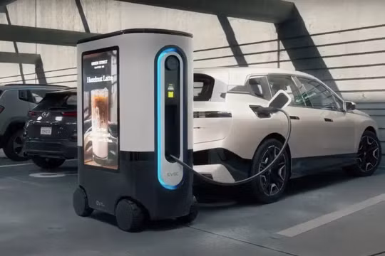 Robot sạc xe điện Ziggy sẽ được triển khai trong sân bay. Ảnh Interesting Engineering