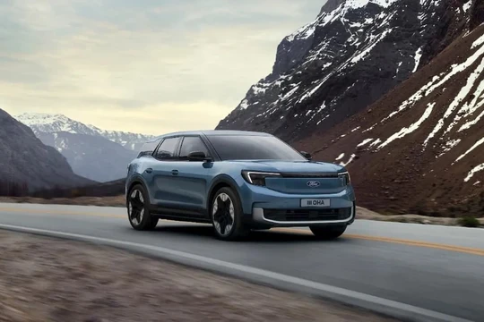 Xe Ford Mustang Mach-E 2023. Ảnh minh họa Electrek