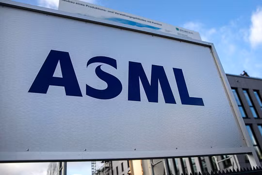 Doanh số của ASML năm 2023 dự báo tăng đột biến. Ảnh CNBC