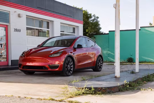 EV Tesla Model Y. Ảnh Casey Murphy/Evannex