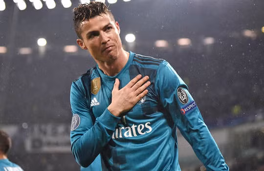 Ronaldo đã ghi một bàn thắng cực đẹp trong trận Real Madrid gặp Juventus