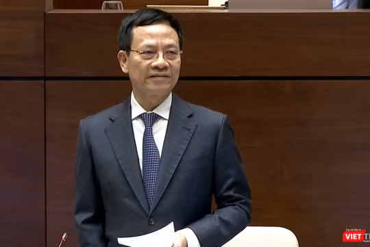 Bộ trưởng Nguyễn Mạnh Hùng trả lời chất vấn Quốc hội tại kỳ họp thứ tư, Quốc hội khóa XV.