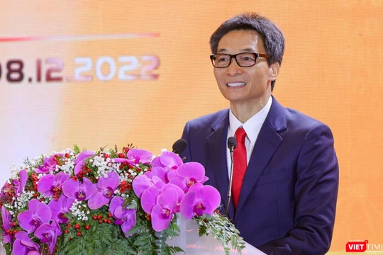 Phó Thủ tướng Vũ Đức Đam truyền lửa tới cộng đồng doanh nghiệp công nghệ số Việt Nam.