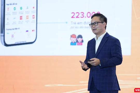 Ông Nguyễn Bá Diệp trao đổi tại Diễn đàn Quốc gia Phát triển doanh nghiệp công nghệ số Việt Nam 2022.