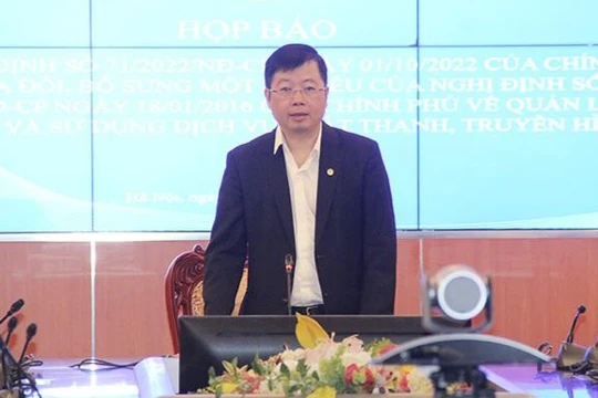Thứ trưởng Bộ Thông tin và Truyền thông Nguyễn Thanh Lâm phát biểu tại buổi họp báo