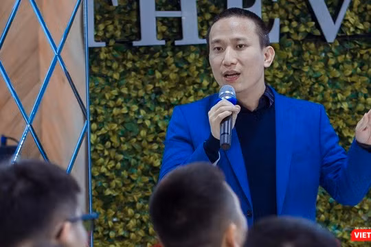 Nhà sáng lập kiêm Giám đốc điều hành Sconnect Tạ Mạnh Hoàng trao đổi về kinh nghiệm MMO.