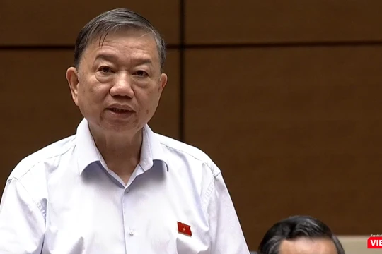 Bộ trưởng Tô Lâm cùng tham gia trả lời chất vấn, giải trình về nhóm vấn đề thuộc lĩnh vực thông tin và truyền thông (vừa diễn ra hôm nay - 4/11).